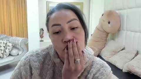 gabriela online show from February 17, 3:19 pm