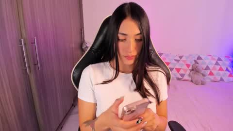 Snapshot of gaby_yummy chatting on November 13, 5:45 pm Gabriela online show from November 13, 5:45 pm