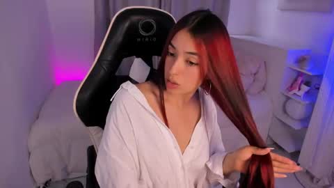 Gabriela online show from June 3, 4:45 pm