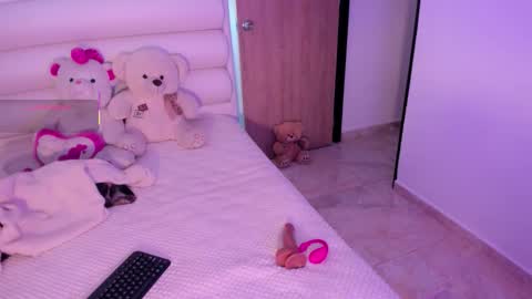 Snapshot of gabydesire chatting on September 29, 5:23 am GABY DESIRE online show from September 29, 5:23 am