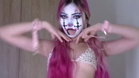 Snapshot of gabygumms chatting on December 15, 12:15 am gabygumms online show from December 15, 12:15 am