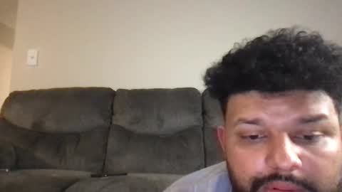 gabby y deemula online show from December 4, 4:11 am