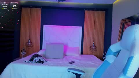 Snapshot of gabyrose9 chatting on October 6, 11:40 am gabyrose9 online show from October 6, 11:40 am