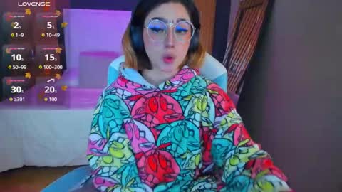 Snapshot of gabyrose9 chatting on October 11, 11:31 am gabyrose9 online show from October 11, 11:31 am