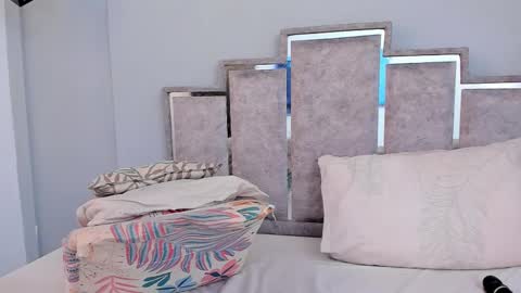 Snapshot of gabyyjones chatting on February 13, 2:20 pm gabyyjones online show from February 13, 2:20 pm