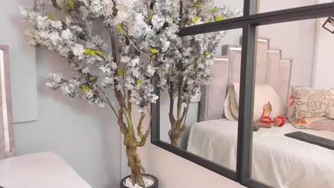 Snapshot of gabyyjones chatting on February 26, 2:36 pm gabyyjones online show from February 26, 2:36 pm