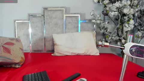 Snapshot of gabyyjones chatting on September 28, 11:26 am gabyyjones online show from September 28, 11:26 am