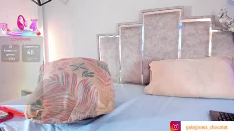 Snapshot of gabyyjones chatting on November 5, 11:54 am gabyyjones online show from November 5, 11:54 am