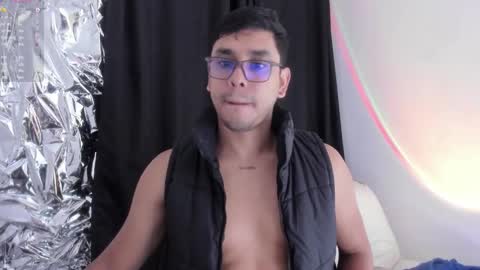 Gadiel online show from October 15, 5:51 am