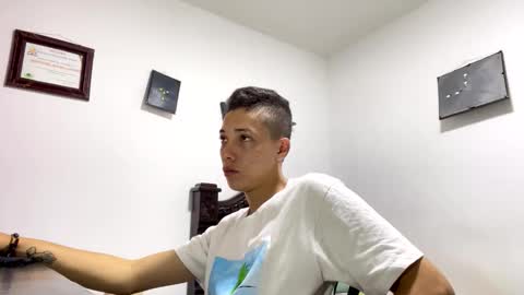 Snapshot of gadiel_sex chatting on May 27, 2:25 pm gadiel_sex online show from May 27, 2:25 pm