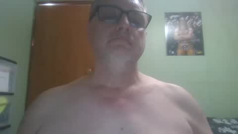 Snapshot of gadude45 chatting on February 18, 2:05 am gadude45 online show from February 18, 2:05 am