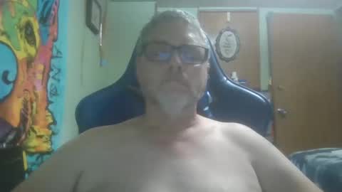 Snapshot of gadude45 chatting on September 13, 11:37 pm gadude45 online show from September 13, 11:37 pm