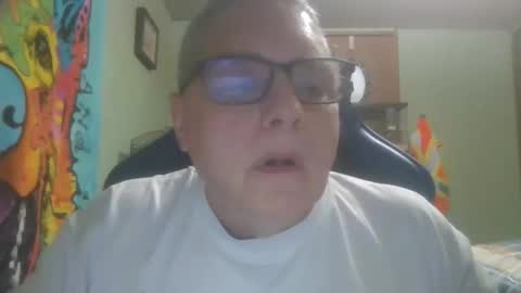 Snapshot of gadude45 chatting on December 15, 3:22 am gadude45 online show from December 15, 3:22 am