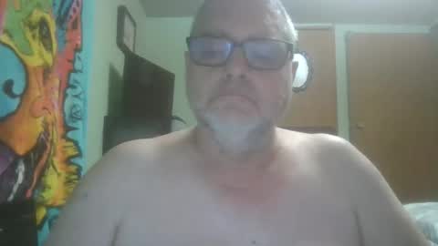 Snapshot of gadude45 chatting on May 19, 1:56 am gadude45 online show from May 19, 1:56 am
