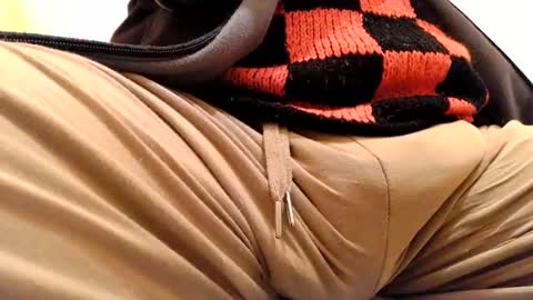 Snapshot of gae89tano chatting on March 3, 12:05 pm gae89tano online show from March 3, 12:05 pm