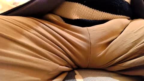 Snapshot of gae89tano chatting on March 6, 9:47 am gae89tano online show from March 6, 9:47 am