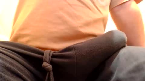 Snapshot of gae89tano chatting on October 10, 10:25 am gae89tano online show from October 10, 10:25 am