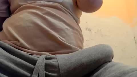 Snapshot of gae89tano chatting on October 29, 9:22 am gae89tano online show from October 29, 9:22 am