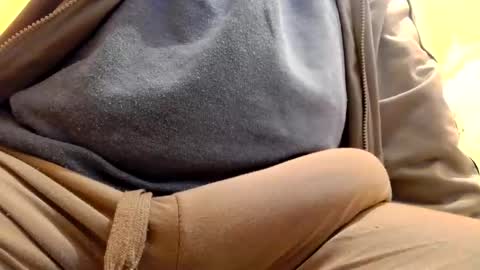 Snapshot of gae89tano chatting on November 13, 8:02 am gae89tano online show from November 13, 8:02 am