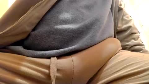 Snapshot of gae89tano chatting on November 26, 11:55 am gae89tano online show from November 26, 11:55 am