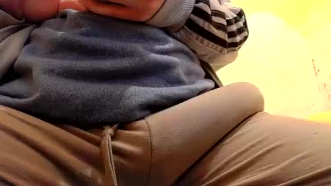 Snapshot of gae89tano chatting on November 29, 10:40 am gae89tano online show from November 29, 10:40 am