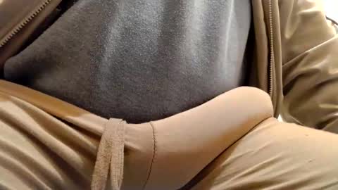 Snapshot of gae89tano chatting on November 30, 8:51 am gae89tano online show from November 30, 8:51 am