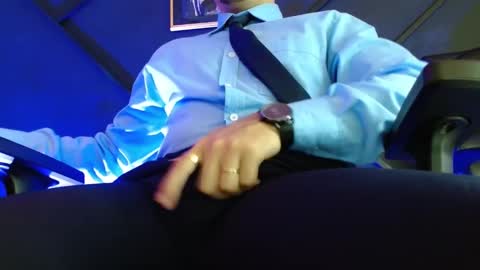 Snapshot of gael_williams3 chatting on February 21, 3:45 am gael_williams3 online show from February 21, 3:45 am