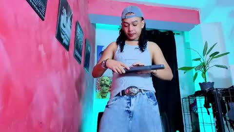 Gael Conner online show from May 2, 3:22 am