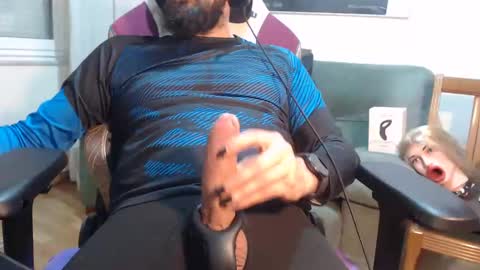 your master online show from February 1, 4:03 am