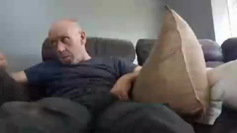 me online show from July 17, 8:32 am