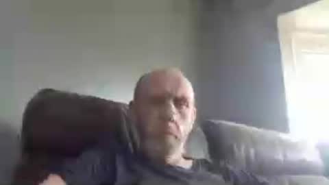 me online show from August 4, 12:52 pm