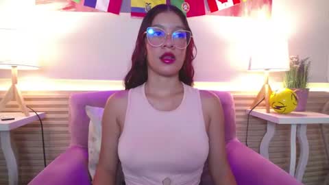 Snapshot of gagingbriana chatting on June 18, 7:51 pm Briana online show from June 18, 7:51 pm
