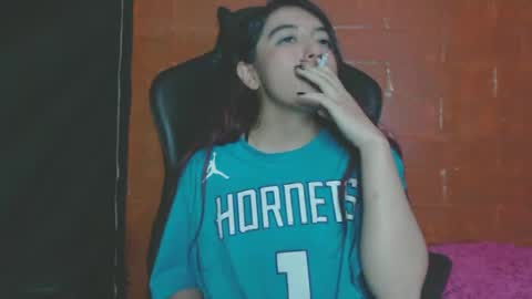 Snapshot of gakomenoshida chatting on December 8, 4:25 am Kate 3 online show from December 8, 4:25 am