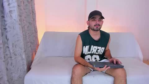 gal_stone_ online show from March 23, 12:14 am