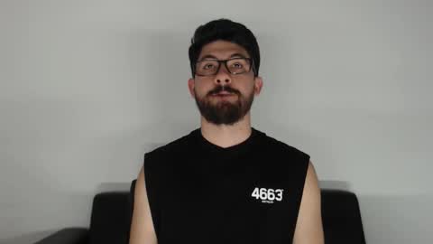 Snapshot of galit_g chatting on November 2, 9:28 pm Gari online show from November 2, 9:28 pm