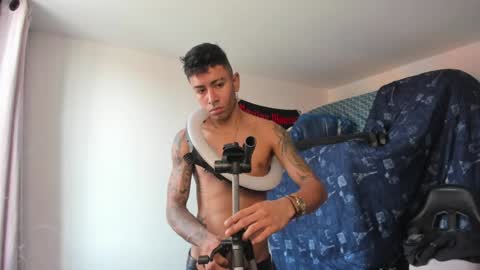 Snapshot of game__over420 chatting on December 12, 7:59 pm game__over420 online show from December 12, 7:59 pm