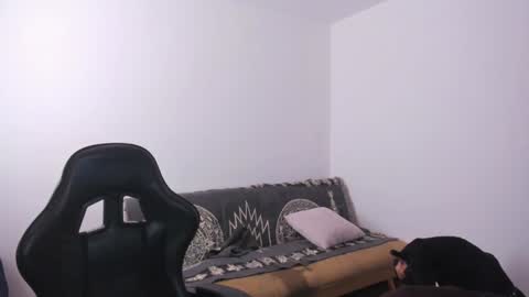 Snapshot of game__over420 chatting on December 14, 3:58 pm game__over420 online show from December 14, 3:58 pm