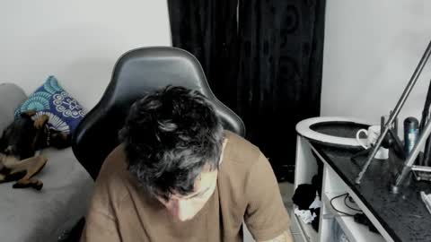 Snapshot of game__over420 chatting on December 31, 1:15 am game__over420 online show from December 31, 1:15 am