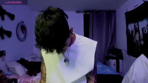 Snapshot of game__over420 chatting on February 14, 10:04 pm game__over420 online show from February 14, 10:04 pm