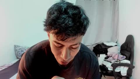 Snapshot of game__over420 chatting on February 19, 2:33 am game__over420 online show from February 19, 2:33 am