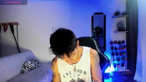 Snapshot of game__over420 chatting on March 2, 10:48 pm game__over420 online show from March 2, 10:48 pm