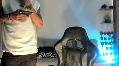 Snapshot of game__over420 chatting on March 5, 7:06 pm game__over420 online show from March 5, 7:06 pm