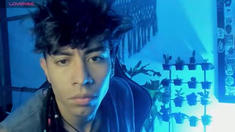 Snapshot of game__over420 chatting on September 11, 12:33 am game__over420 online show from September 11, 12:33 am