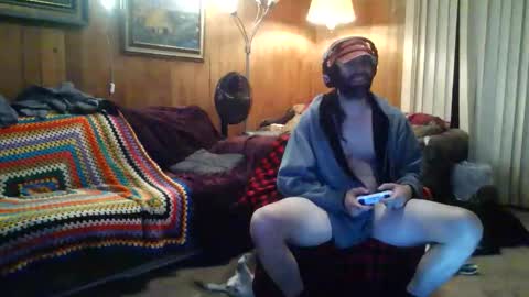 Snapshot of gamerfiend420 chatting on October 19, 5:08 am gamerfiend420 online show from October 19, 5:08 am