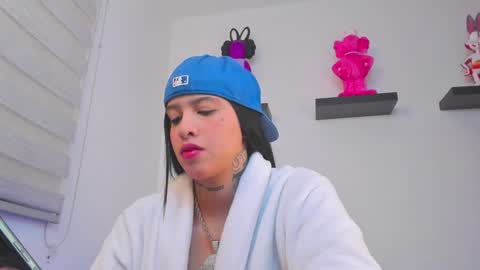 Snapshot of gangster_girl chatting on December 30, 12:54 am GANG online show from December 30, 12:54 am