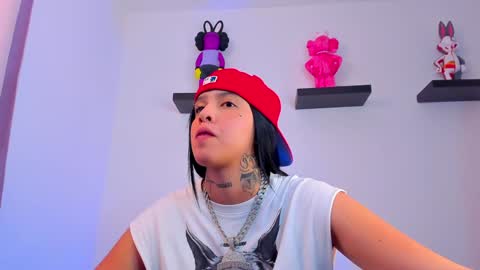 Snapshot of gangster_girl chatting on January 13, 10:24 pm GANG online show from January 13, 10:24 pm