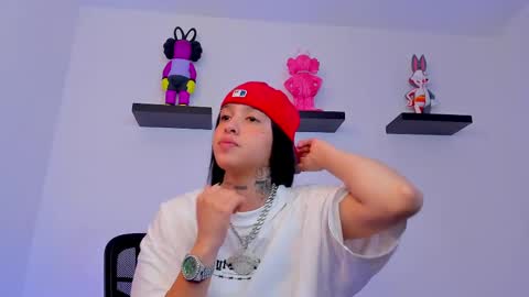 Snapshot of gangster_girl chatting on February 9, 9:28 pm GANG online show from February 9, 9:28 pm