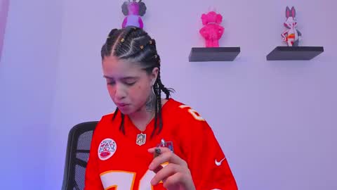 Snapshot of gangster_girl chatting on March 3, 10:20 pm GANG online show from March 3, 10:20 pm