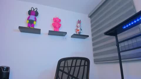 Snapshot of gangster_girl chatting on November 26, 11:28 pm GANG online show from November 26, 11:28 pm