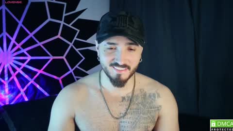 Snapshot of garbel09 chatting on December 12, 5:52 am Chris Dont forget to gift me thumb up Its very important to me and makes me happy AF online show from December 12, 5:52 am